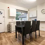 3-bedroom Flat-freeparking & Wifi, Sleeps7 Bristol