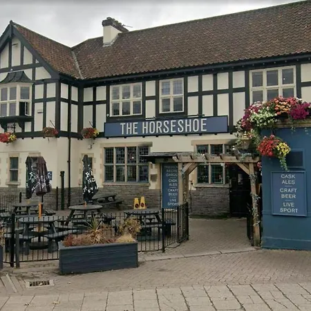 3-bedroom Flat-freeparking & Wifi, Sleeps7 Privat bolig